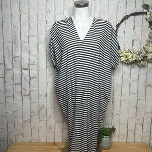 Morgane Le Fay New York white strip summer tshirt dress